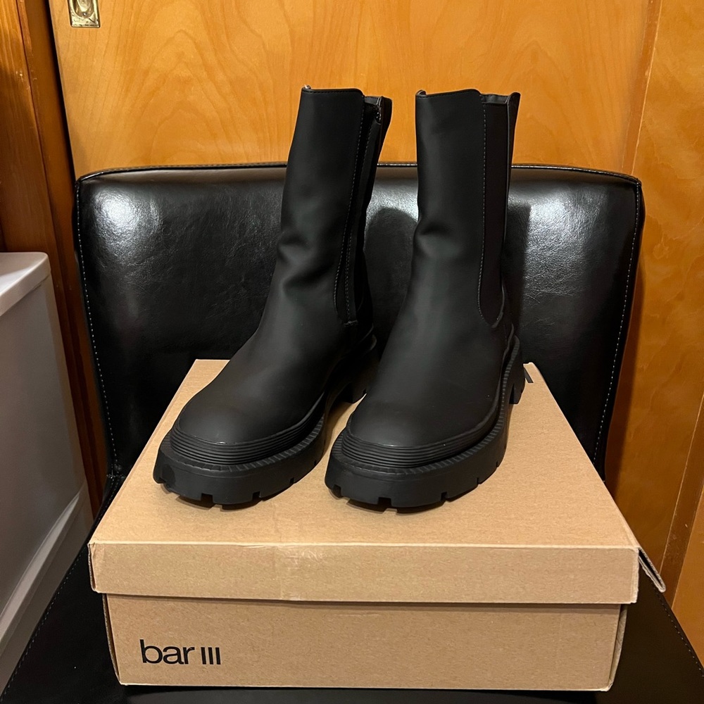 Bar III Womens Tikka Rubber Ankle Boots Sz 9